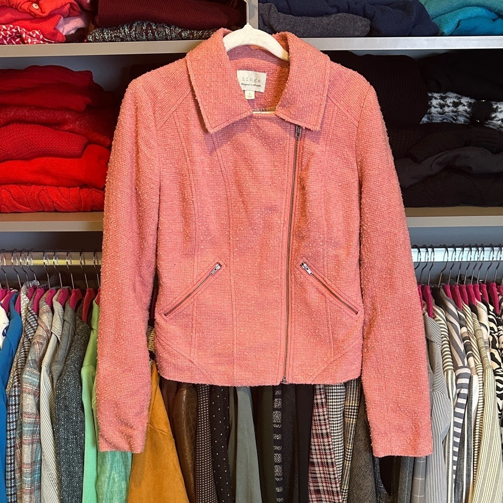 Hinge pink textured 2 pocket front zipper closure jacket size S
